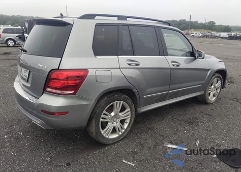 2015 Mercedes-Benz Glk 350 4Matic z USA, uszkodzony, nr VIN WDCGG8JB2FG396287